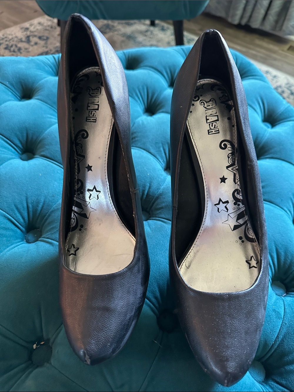 Brash Women's Black Pointed Toe Heels